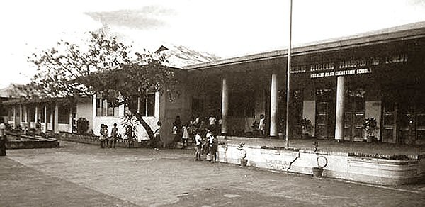 Taal School