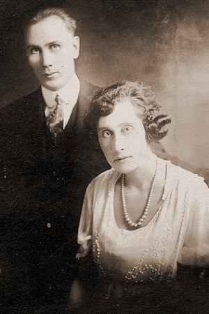 Harold and Ruth Fosberg. Photo of Harold and Ruth Fosberg.