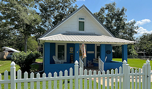 Bert Sandell cottage, September 19, 2022. - Click to Enlarge. Photo of Bert Sandell cottage, September 19, 2022.