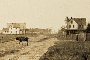 The Olander Hotel - Click to Enlarge. Photo of The Olander Hotel