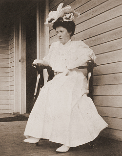 Lois Slosson - Click to Enlarge. Photo of Lois Slosson