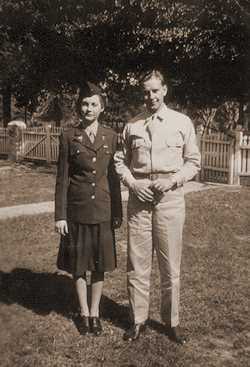 Sim and Grace Esther Edhegard Smith. - Click to Enlarge. Photo of Sim and Grace Esther Edhegard Smith.