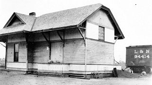 Silverhill train depot located in what is now Robertsdale on Chicago street, across from Campbell's Hardware. - Click to Enlarge. Picture of Silverhill train depot.